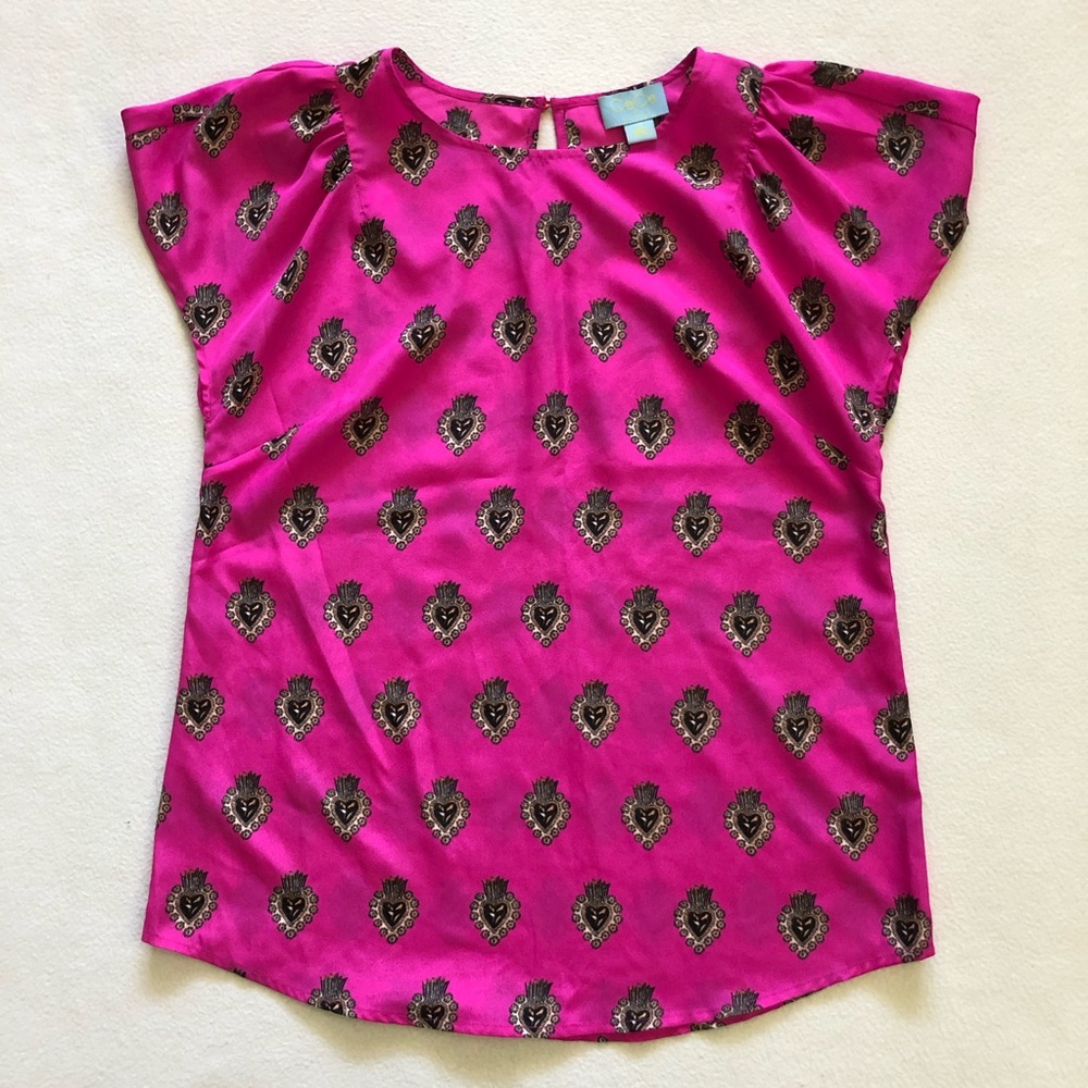 CeCe by Cythnia Steffe Women Bright Pink Heart Jewel Print Short Sleeve Top XS